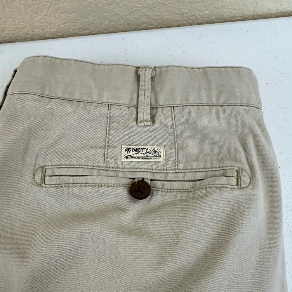 Faherty All Day Shorts Mens 33 Khaki Flat Front Chino Casual Beach Golf